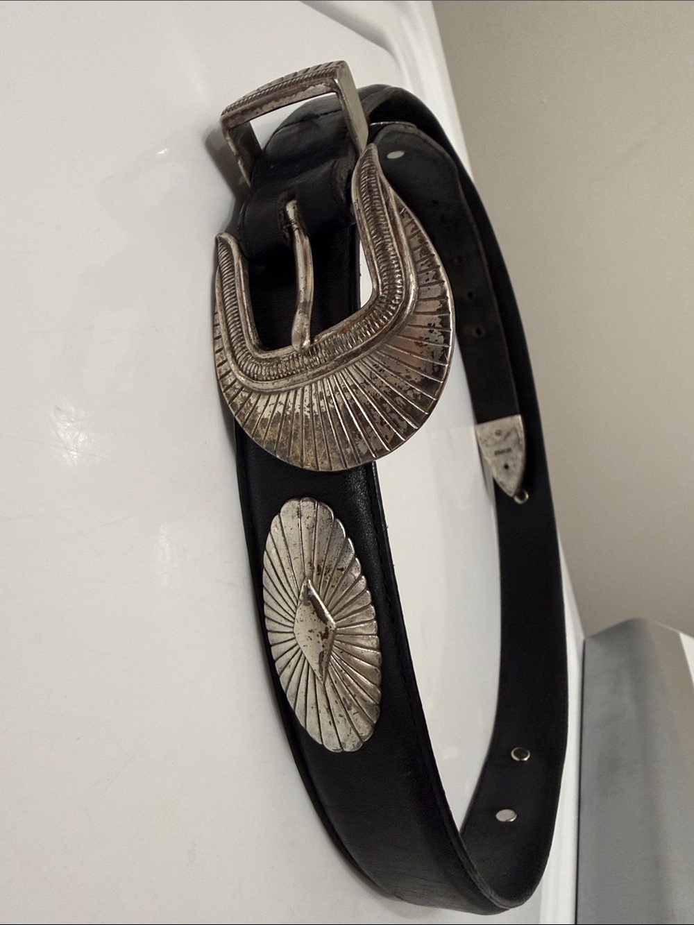 Vintage 1990s Onyx by Brighton Black Leather Western Concho Belt.